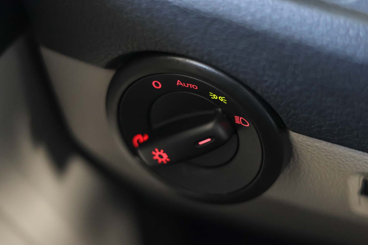 Volkswagen Transporter L1H1 2.0 TDI Business Line - Foto 30