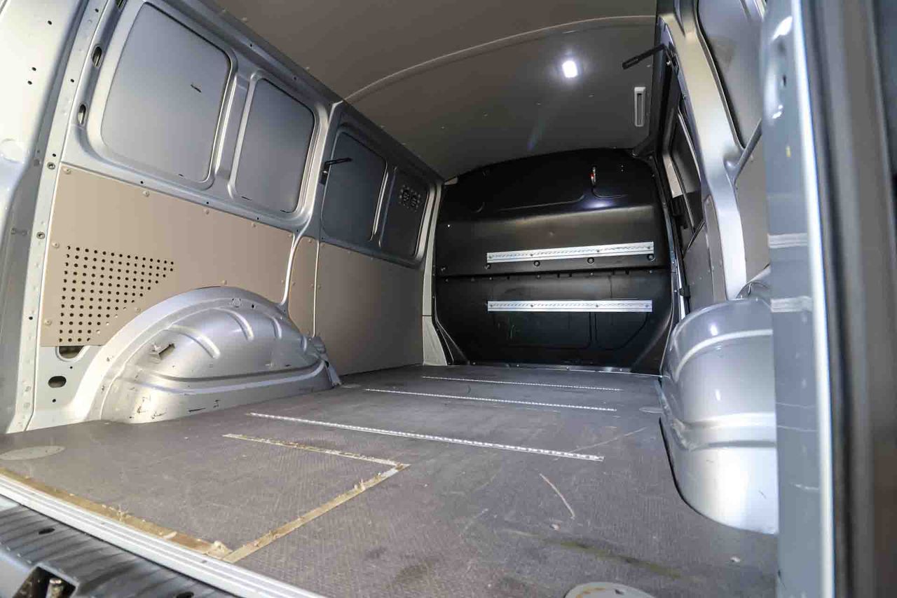 Volkswagen Transporter L1H1 2.0 TDI Business Line - Foto 24