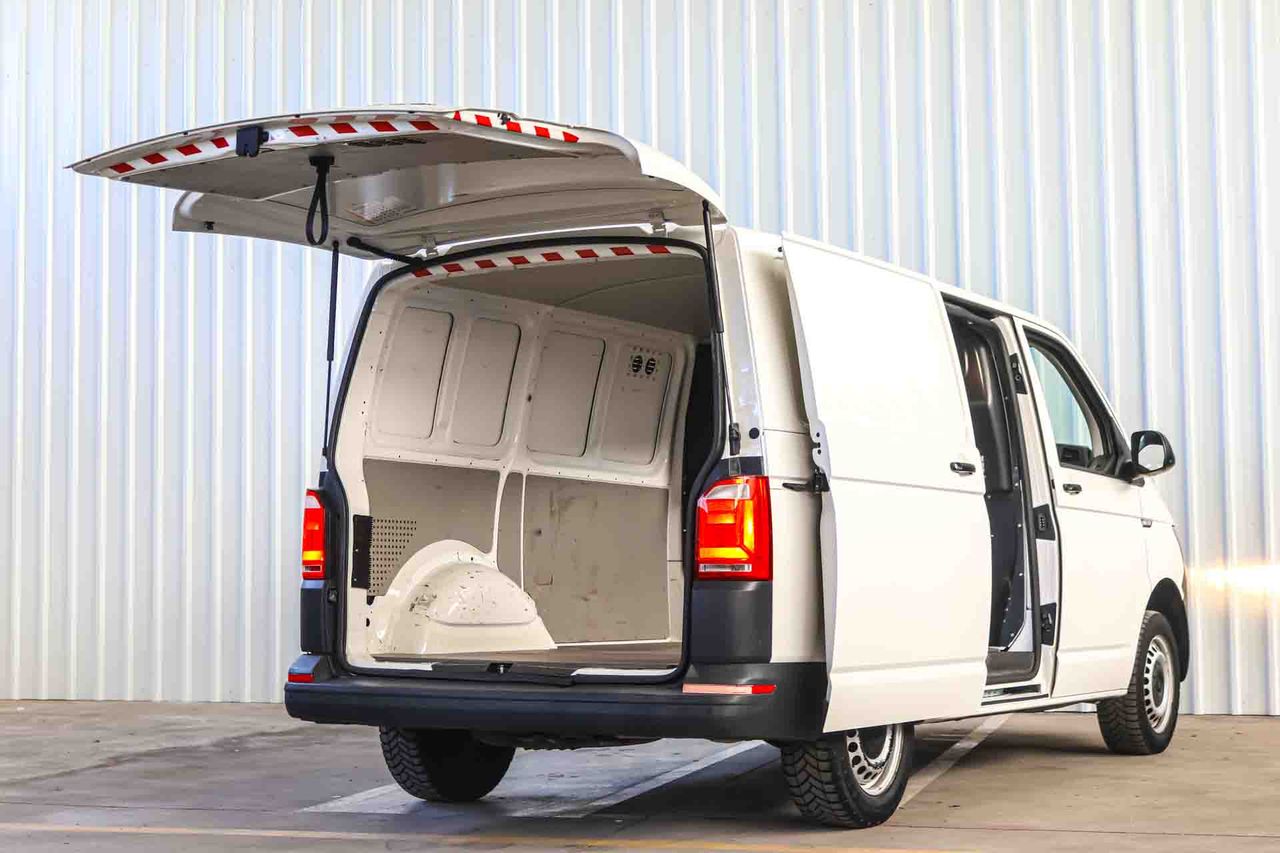 Volkswagen Transporter L1H1 2.0 TDI Business Line - Foto 17