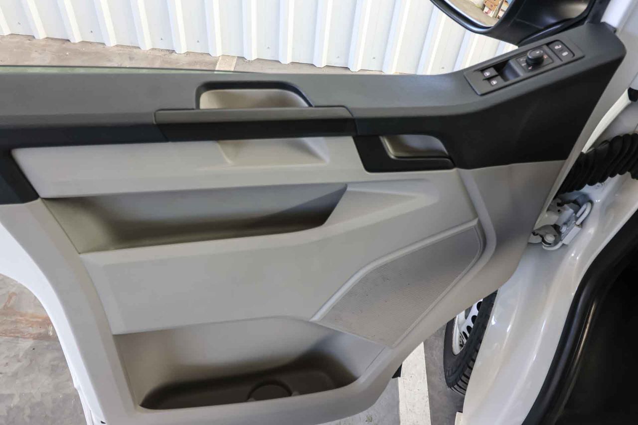 Volkswagen Transporter L1H1 2.0 TDI Business Line - Foto 28