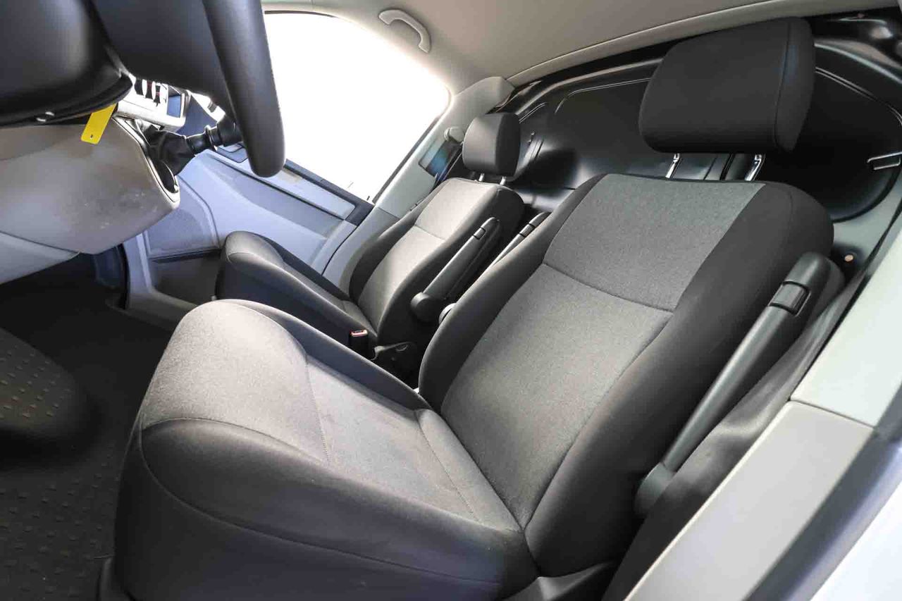 Volkswagen Transporter L1H1 2.0 TDI Business Line - Foto 27