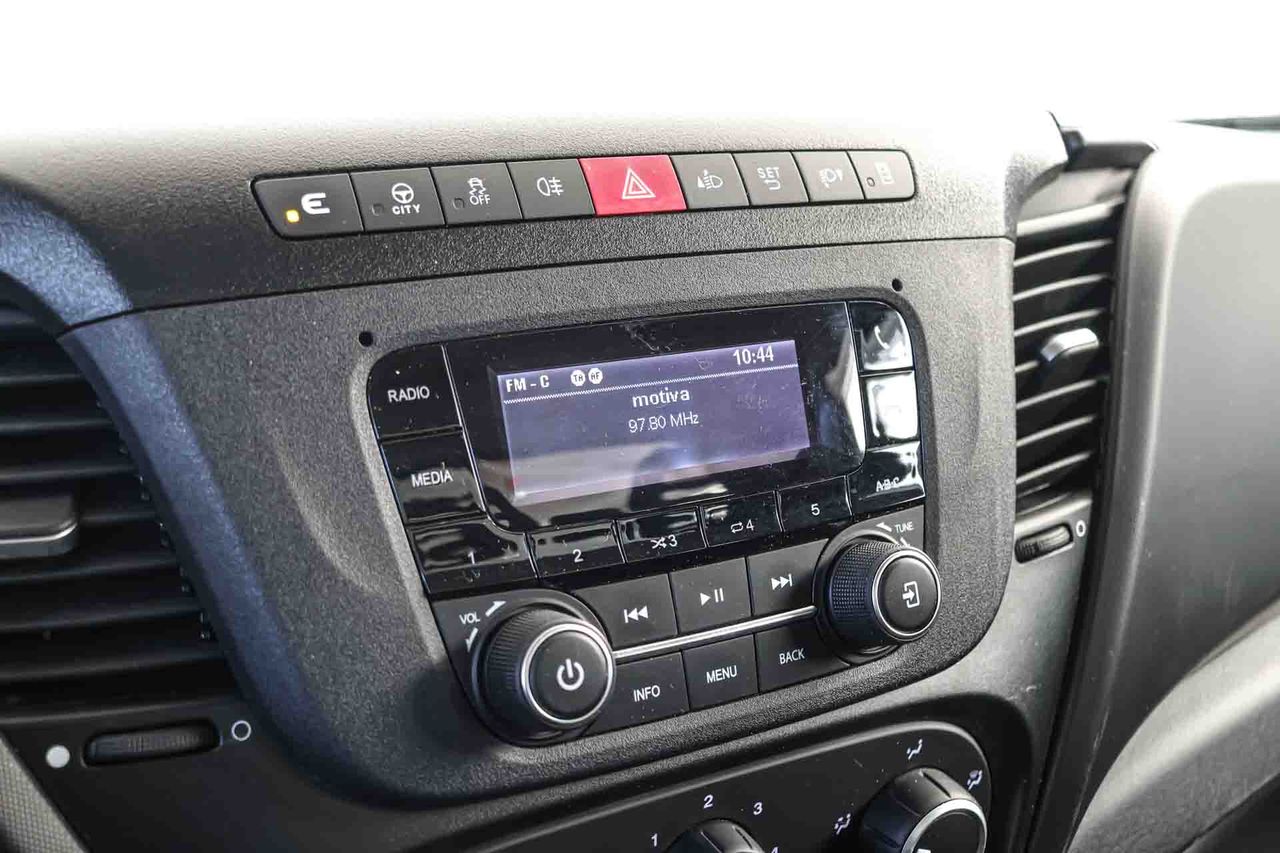 Iveco Daily 2.3 35S 16 Grúa Portacoches - Foto 41