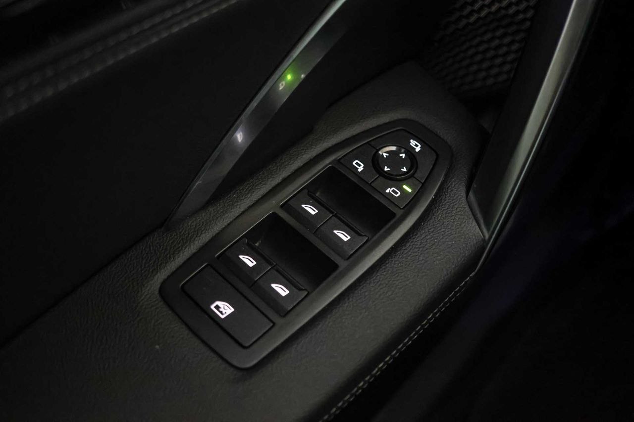 BMW X1 sDrive18i xLine First Edition - Foto 32