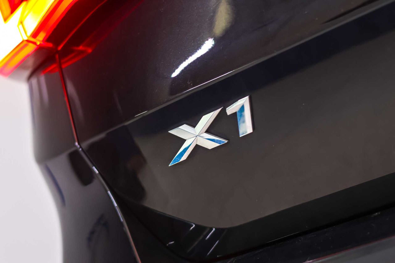 BMW X1 sDrive18i xLine First Edition - Foto 12