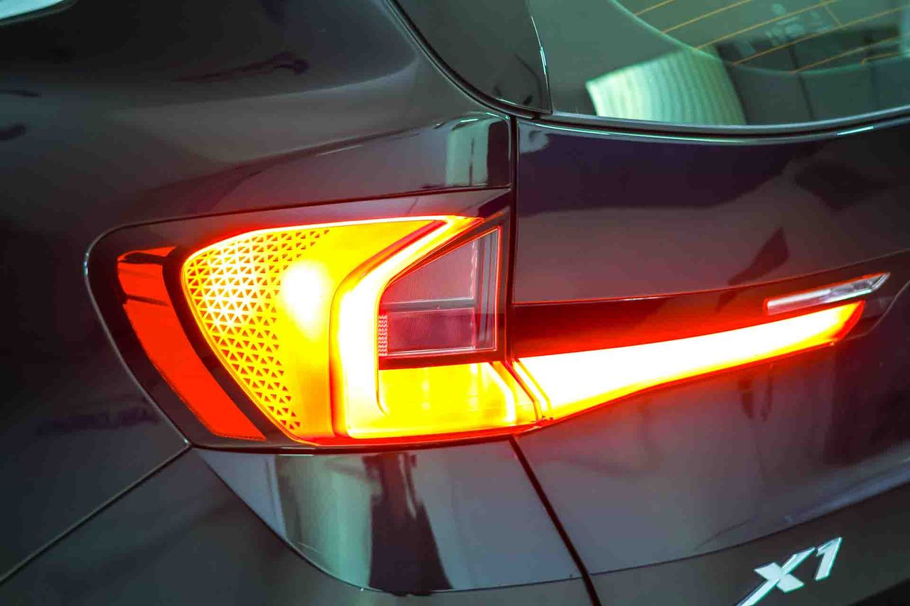 BMW X1 sDrive18i xLine First Edition - Foto 17