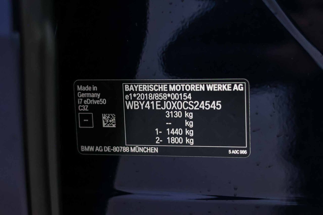 BMW i7 eDrive50 M Sport **Techo panorámico** - Foto 8