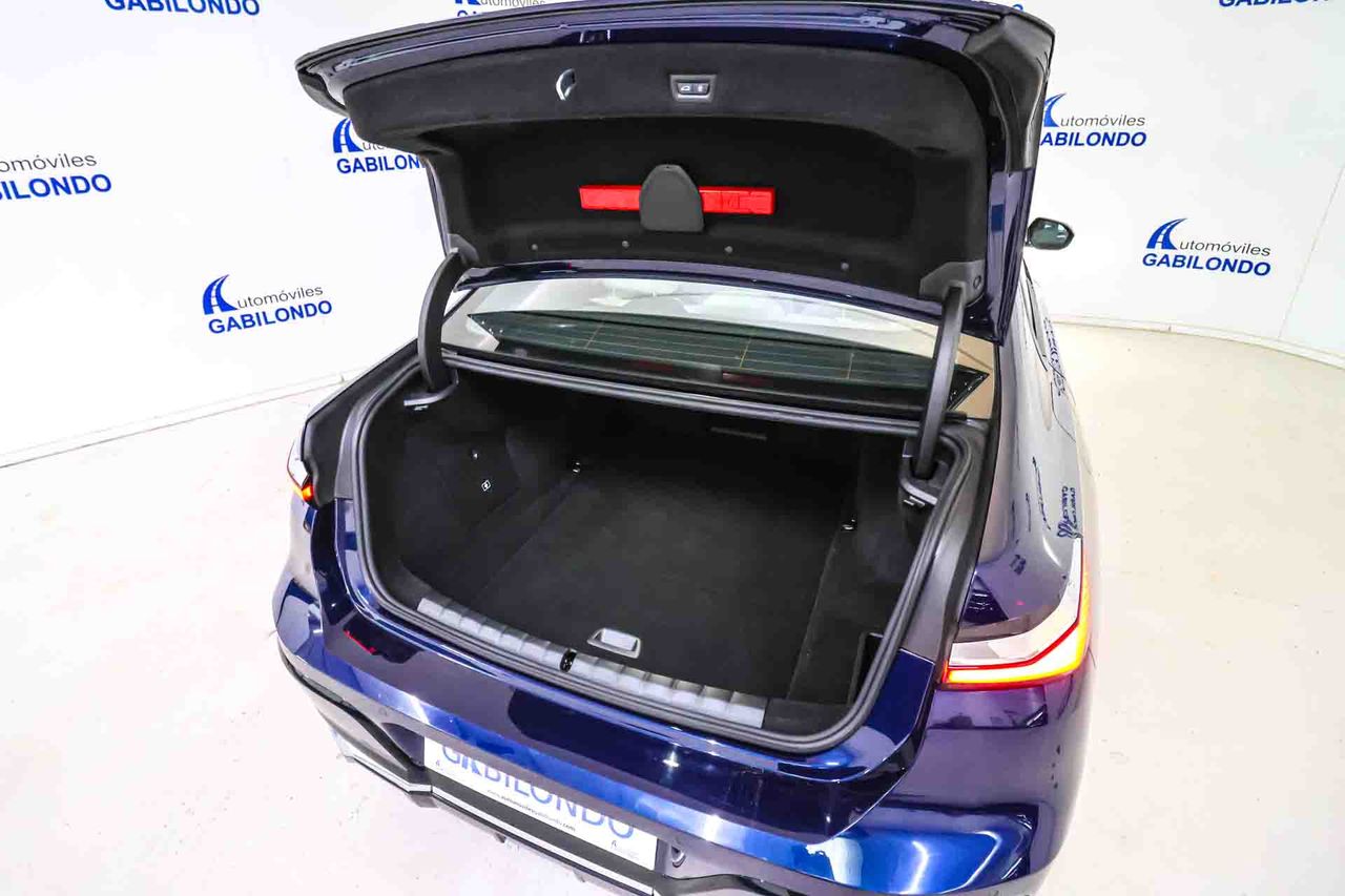 BMW i7 eDrive50 M Sport **Techo panorámico** - Foto 57