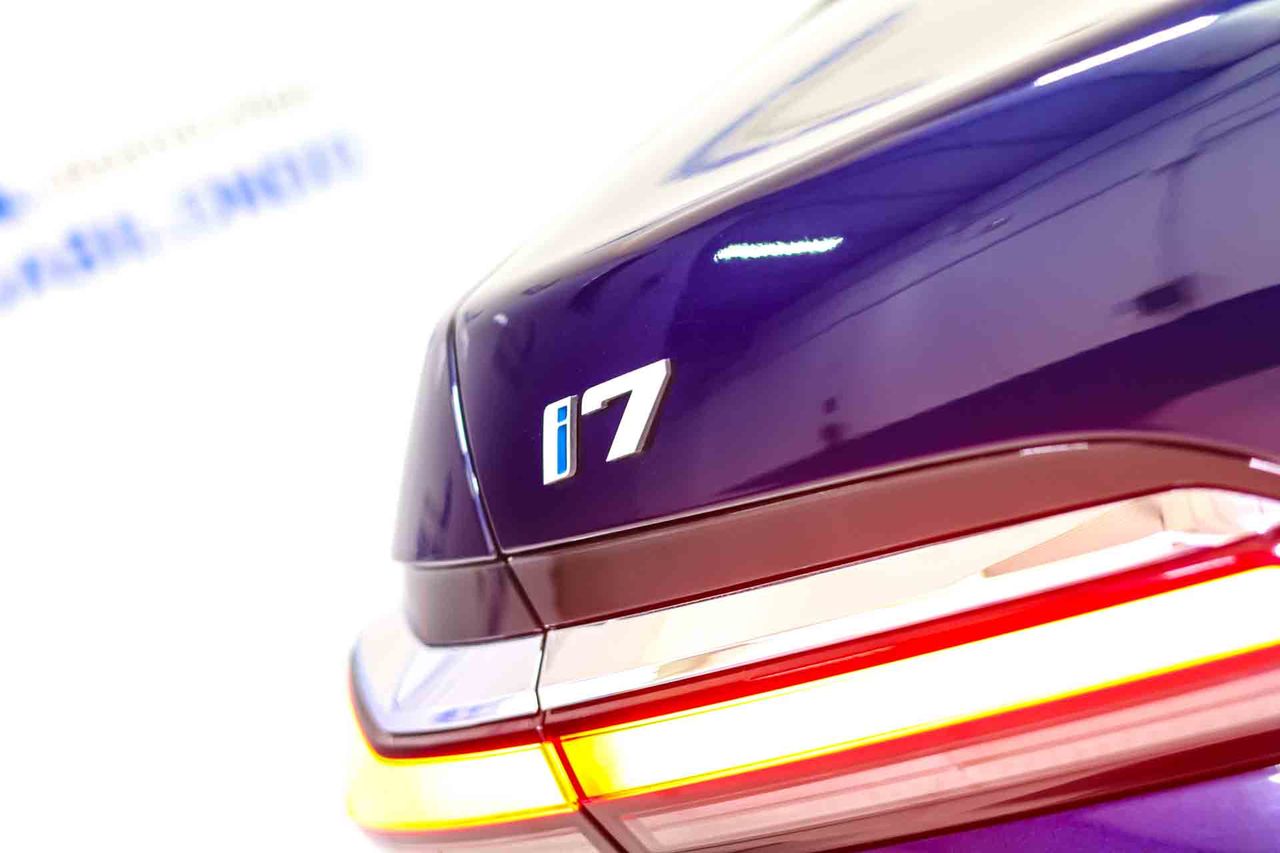 BMW i7 eDrive50 M Sport **Techo panorámico** - Foto 15