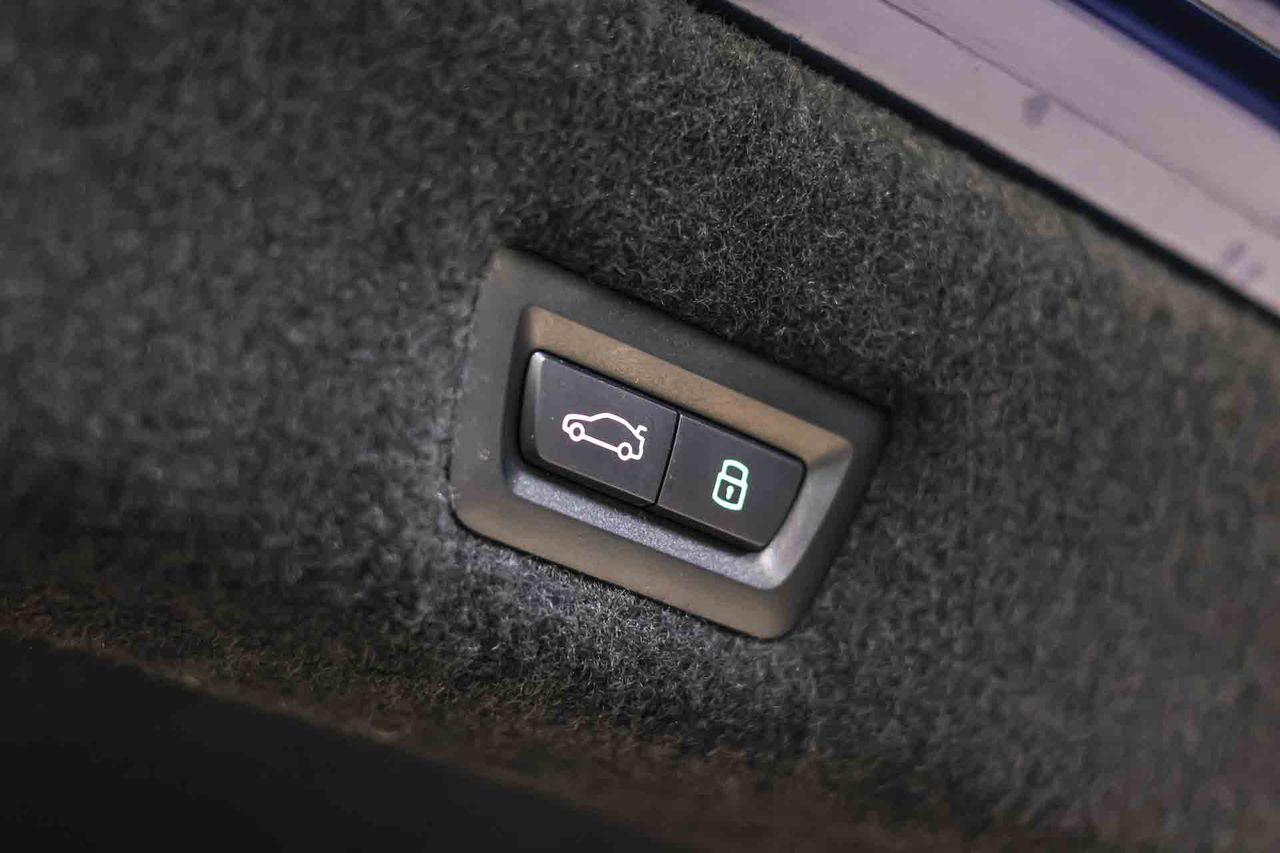 BMW i7 eDrive50 M Sport **Techo panorámico** - Foto 58