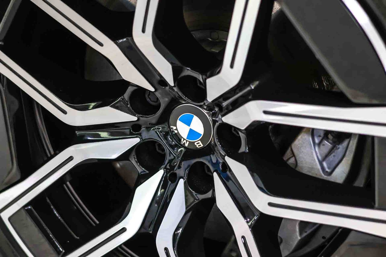 BMW i7 eDrive50 M Sport **Techo panorámico** - Foto 24