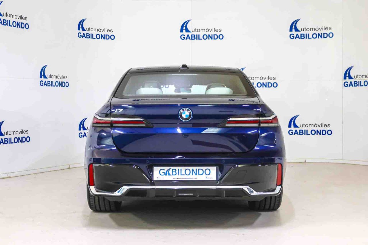 BMW i7 eDrive50 M Sport **Techo panorámico** - Foto 5