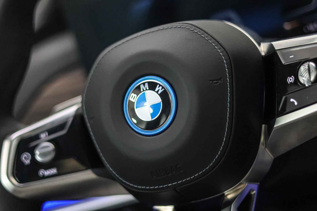 BMW i7 eDrive50 M Sport **Techo panorámico** - Foto 43