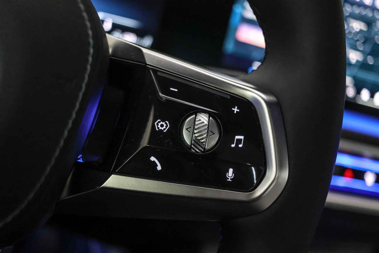 BMW i7 eDrive50 M Sport **Techo panorámico** - Foto 46