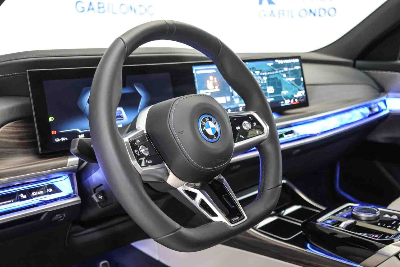 BMW i7 eDrive50 M Sport **Techo panorámico** - Foto 6