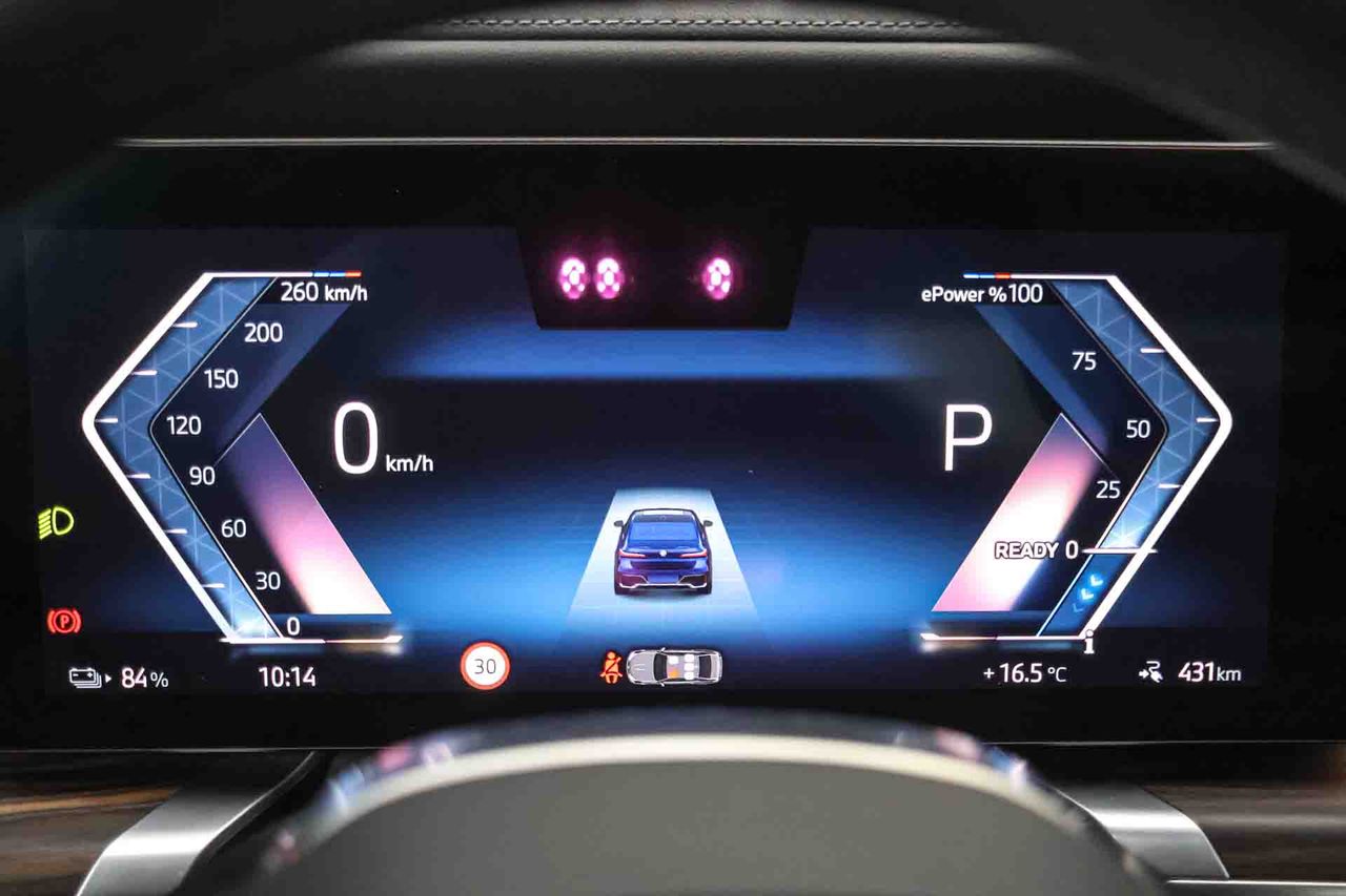 BMW i7 eDrive50 M Sport **Techo panorámico** - Foto 50