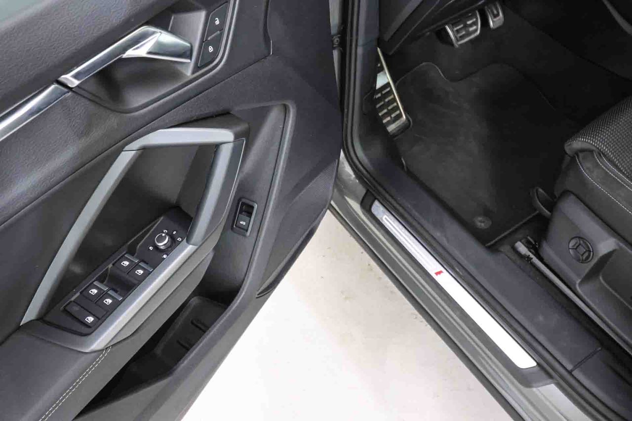 Audi Q3 Sportback 35 TFSI 110kW (150CV) S tronic S Line - Foto 30
