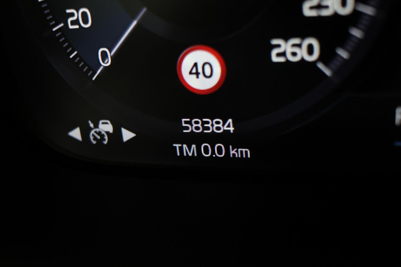 Volvo XC40 1.5 T5 Twin Momentum Auto - Foto 7