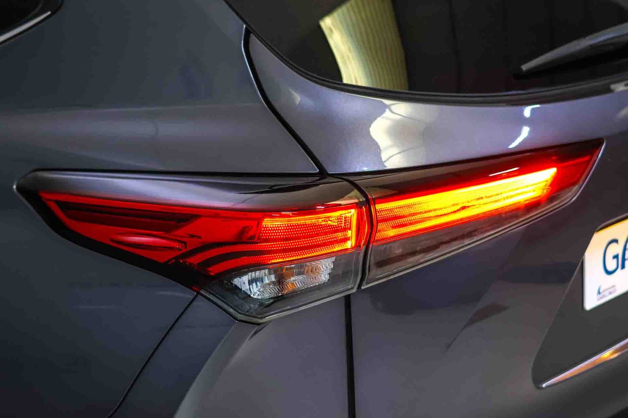 Toyota Highlander 2.5 Advance AWD-i **7 plazas** - Foto 17