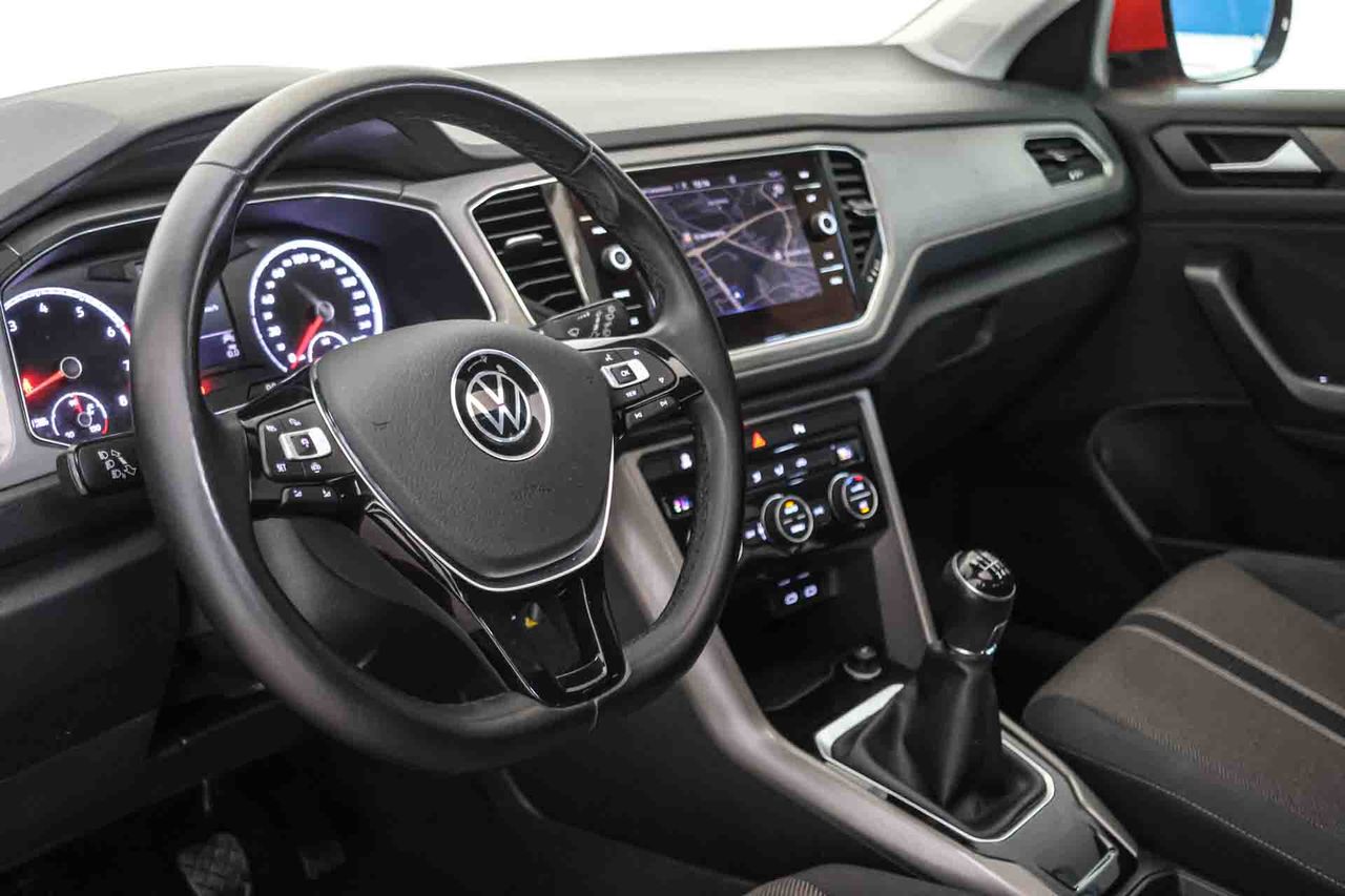 Volkswagen T-Roc Advance 1.5 TSI 110kW (150CV) **Techo panorámico** - Foto 6