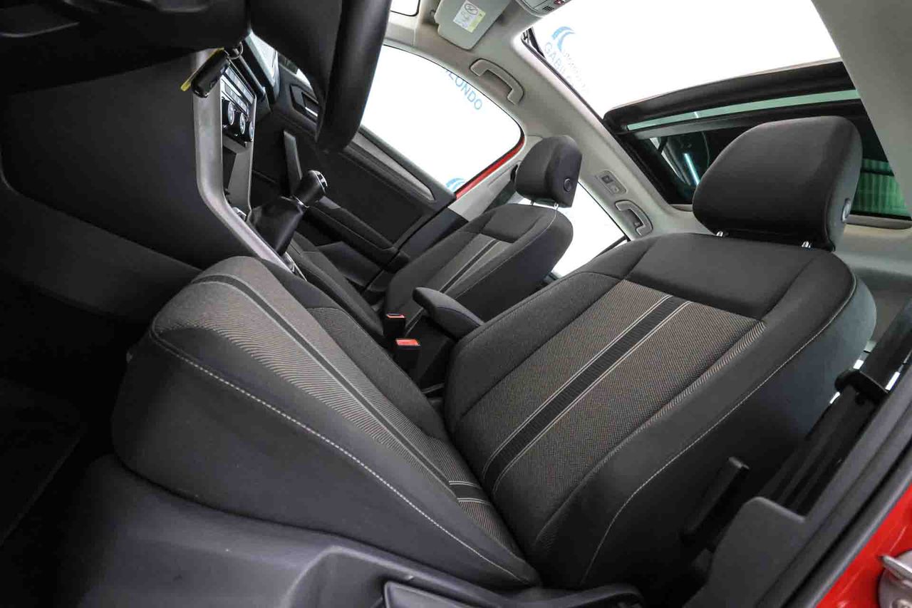 Volkswagen T-Roc Advance 1.5 TSI 110kW (150CV) **Techo panorámico** - Foto 28