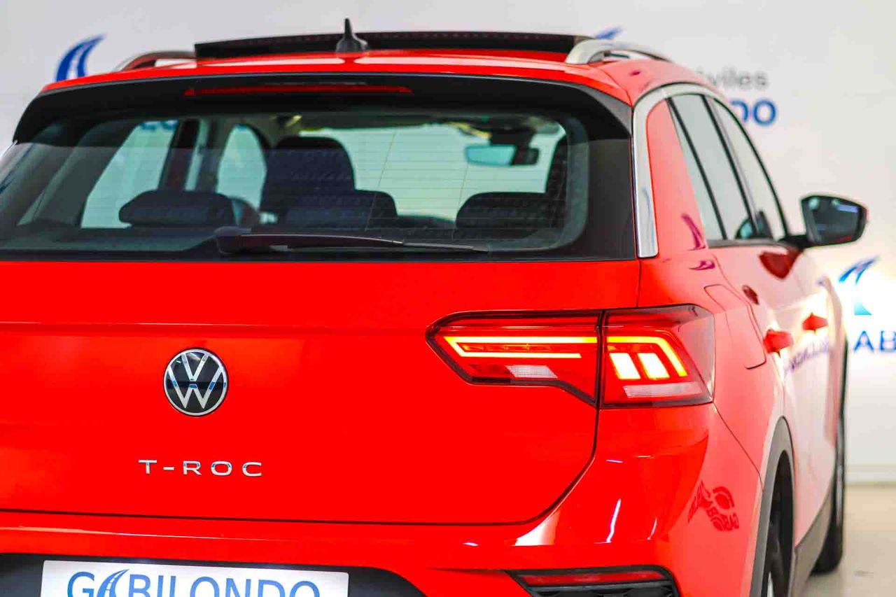Volkswagen T-Roc Advance 1.5 TSI 110kW (150CV) **Techo panorámico** - Foto 15