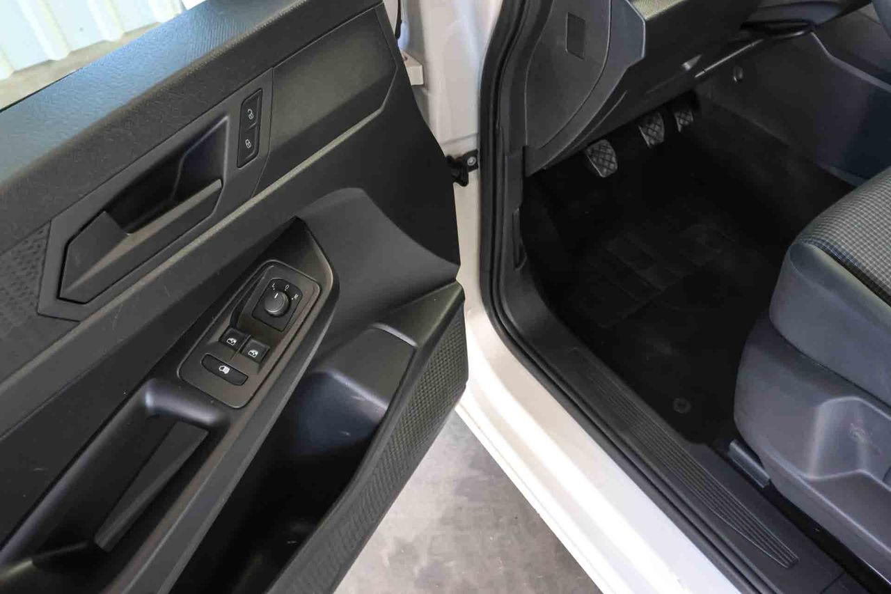 Volkswagen Caddy 2.0 TDI Business - Foto 28