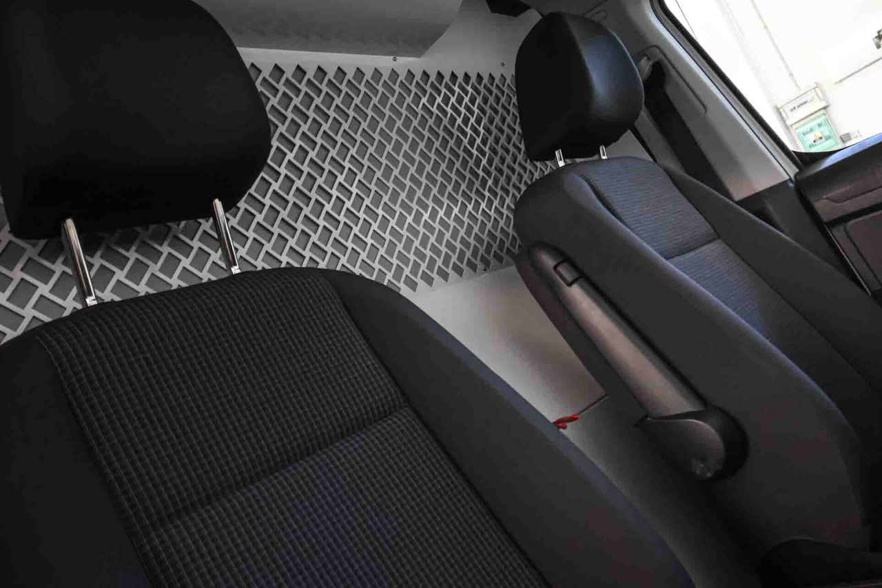 Volkswagen Caddy 2.0 TDI Business - Foto 44