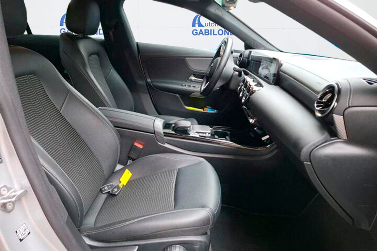 Mercedes CLA Shooting Brake 180 D DCT - Foto 7