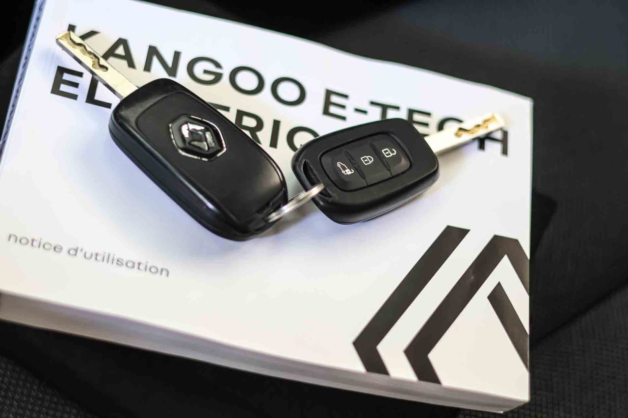Renault Kangoo Furgon EV45 Grand Confort *Eléctrico* - Foto 46