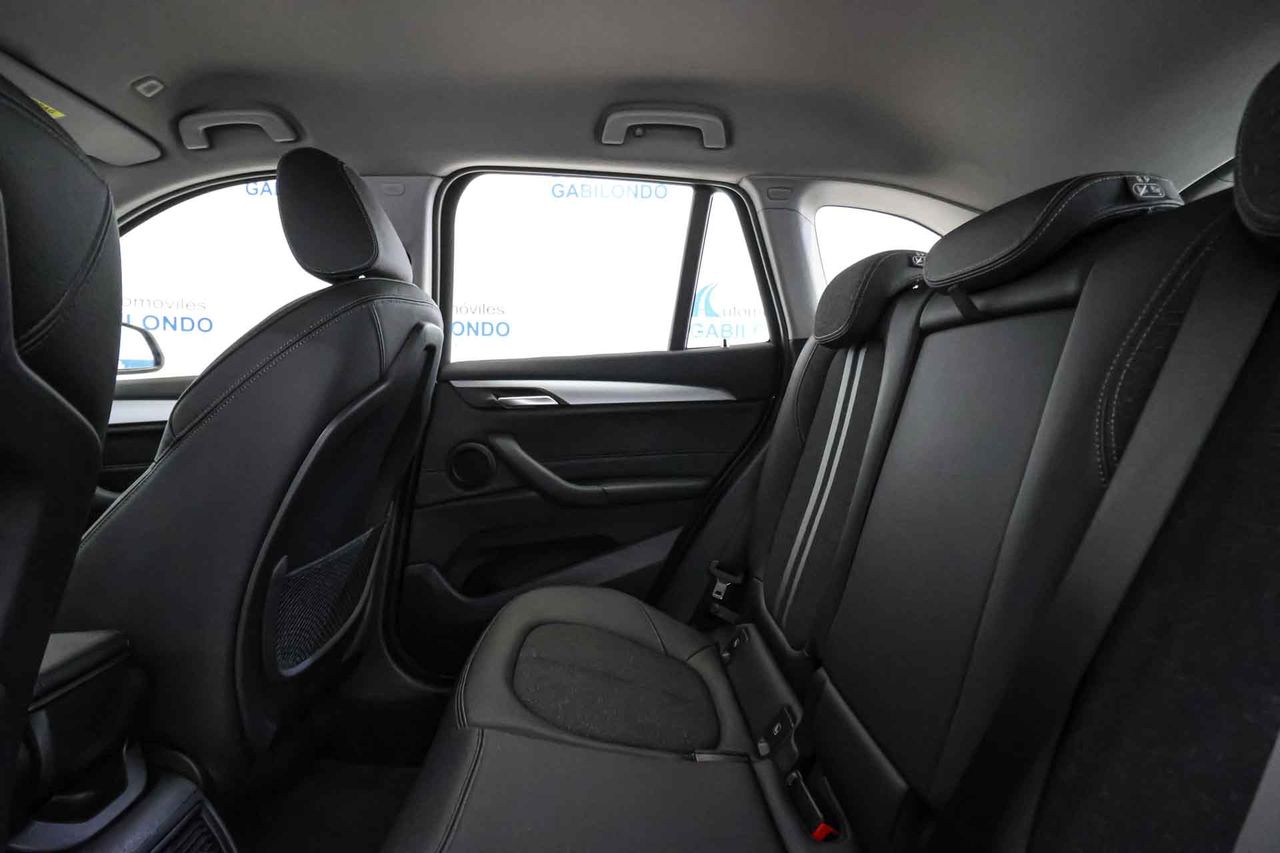 BMW X1 sDrive18i Auto xLine - Foto 49