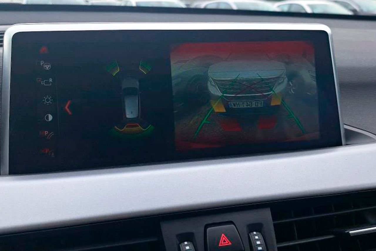 BMW X1 sDrive18i Auto xLine - Foto 8