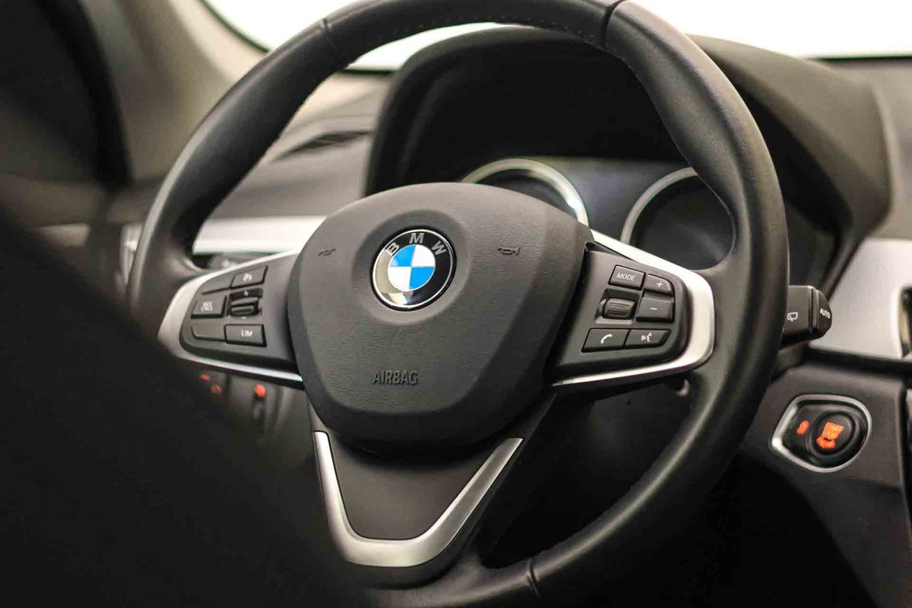 BMW X1 sDrive18i Auto xLine - Foto 33