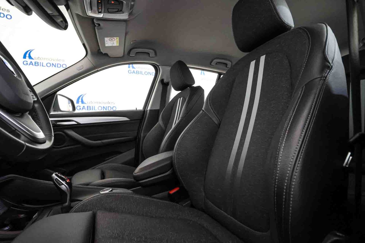 BMW X1 sDrive18i Auto xLine - Foto 28