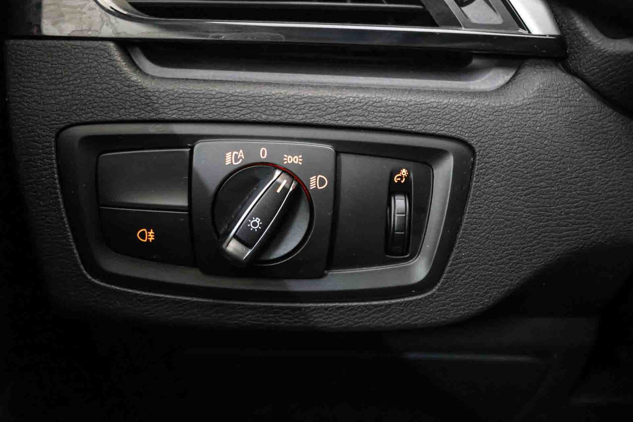 BMW X1 sDrive18i Auto xLine - Foto 31