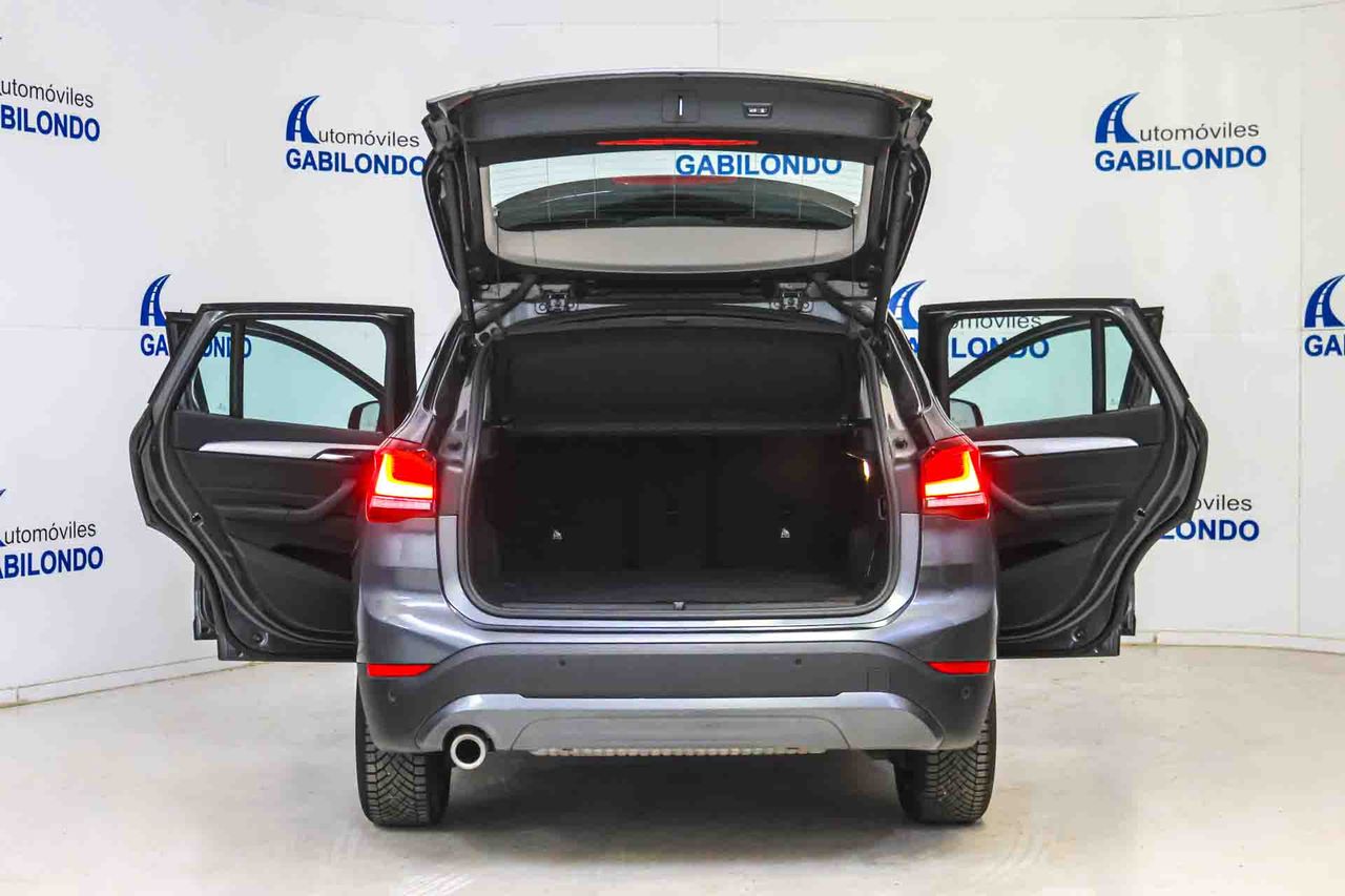 BMW X1 sDrive18i Auto xLine - Foto 24