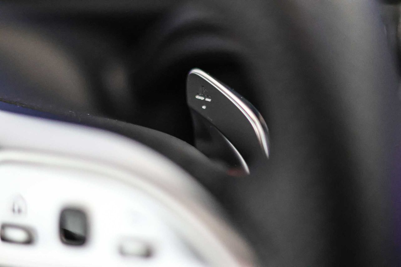 Mercedes Clase A Sedán A 250 e **Techo panorámico** - Foto 44
