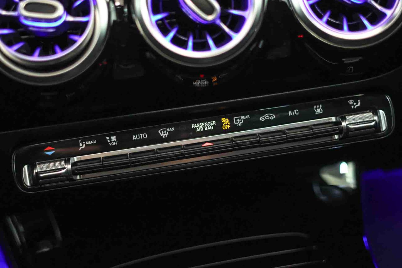 Mercedes Clase A Sedán A 250 e **Techo panorámico** - Foto 47