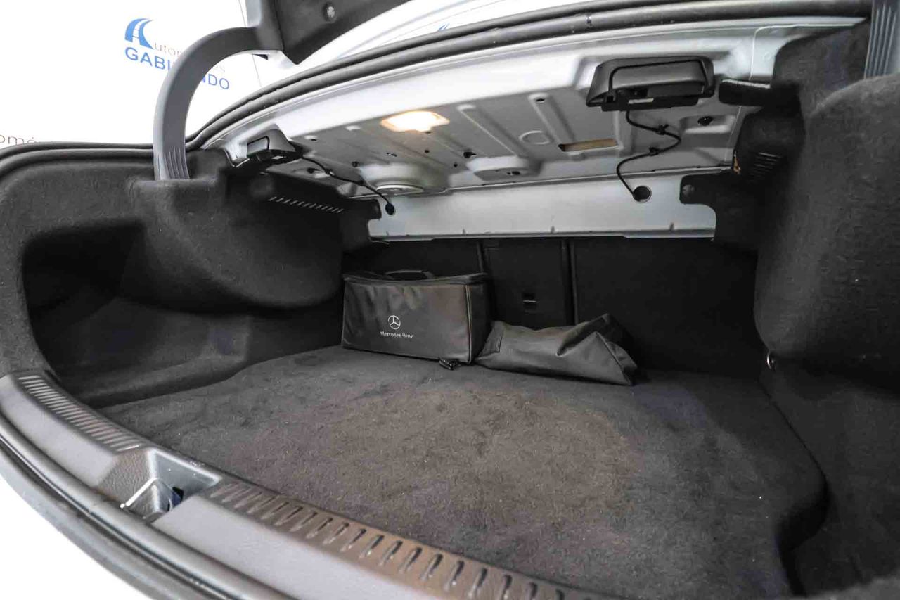Mercedes Clase A Sedán A 250 e **Techo panorámico** - Foto 56