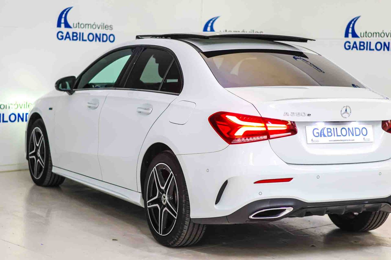 Mercedes Clase A Sedán A 250 e **Techo panorámico** - Foto 30