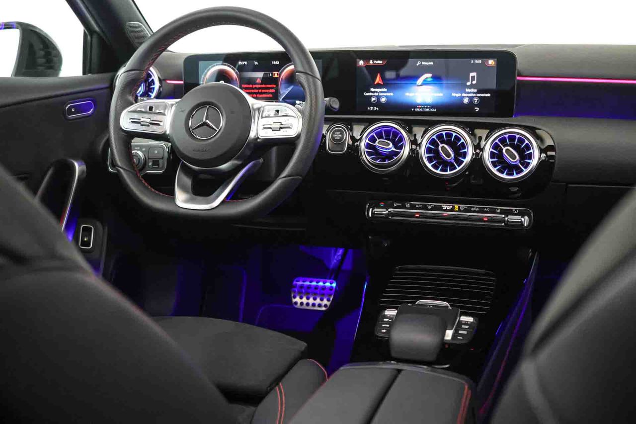 Mercedes Clase A Sedán A 250 e **Techo panorámico** - Foto 37