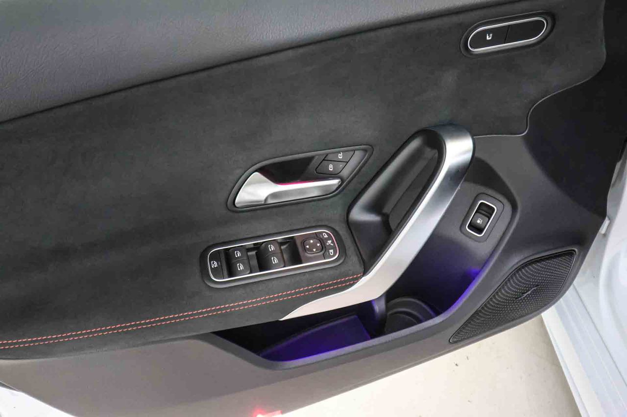 Mercedes Clase A Sedán A 250 e **Techo panorámico** - Foto 33