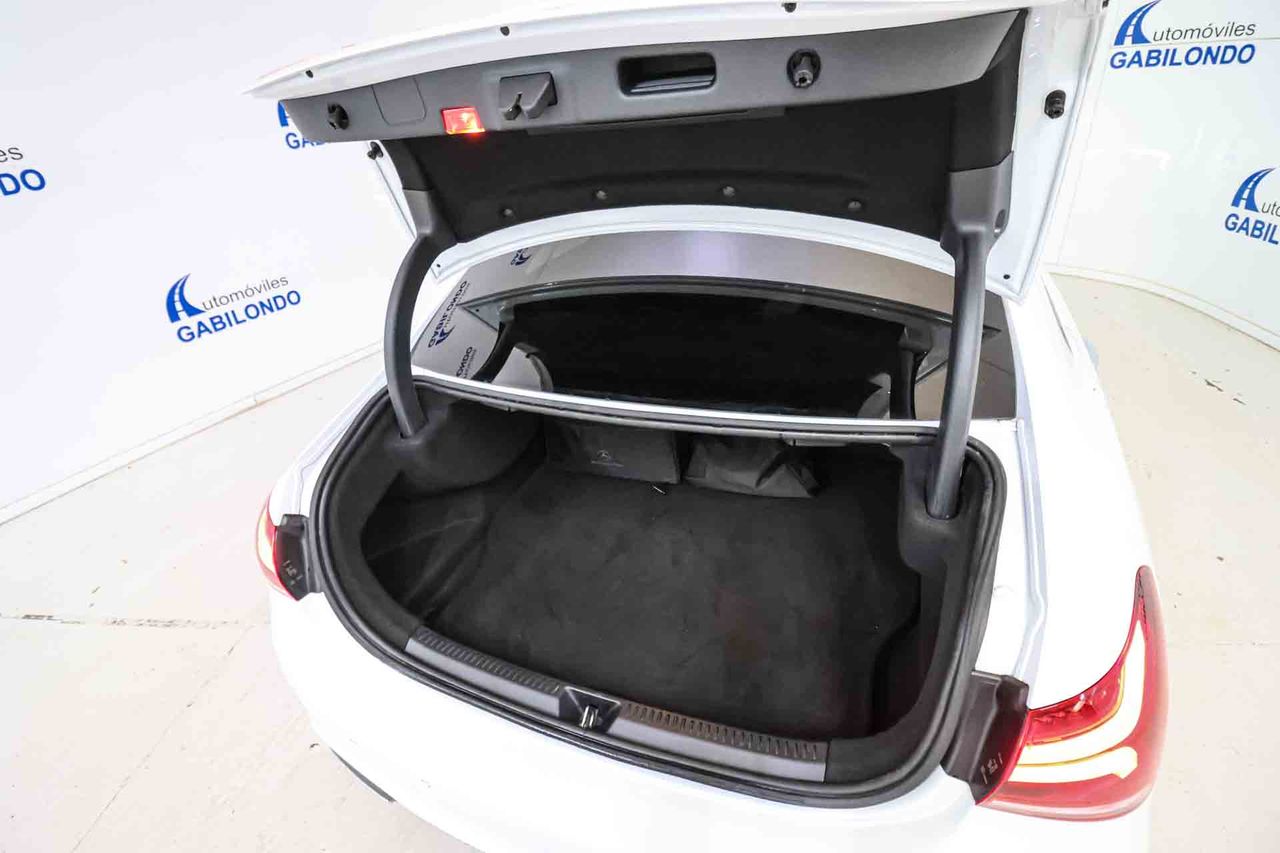 Mercedes Clase A Sedán A 250 e **Techo panorámico** - Foto 55