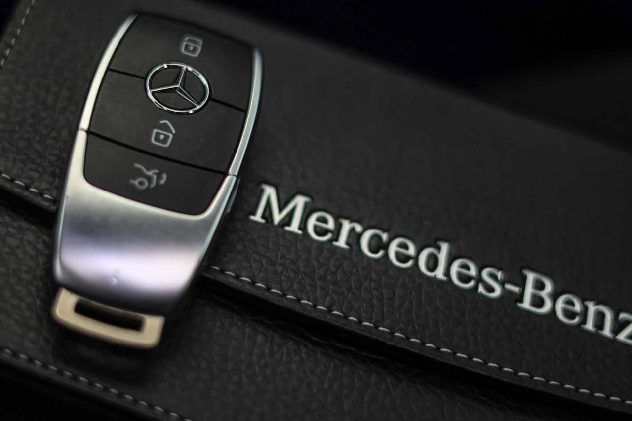 Mercedes Clase A Sedán A 250 e **Techo panorámico** - Foto 63