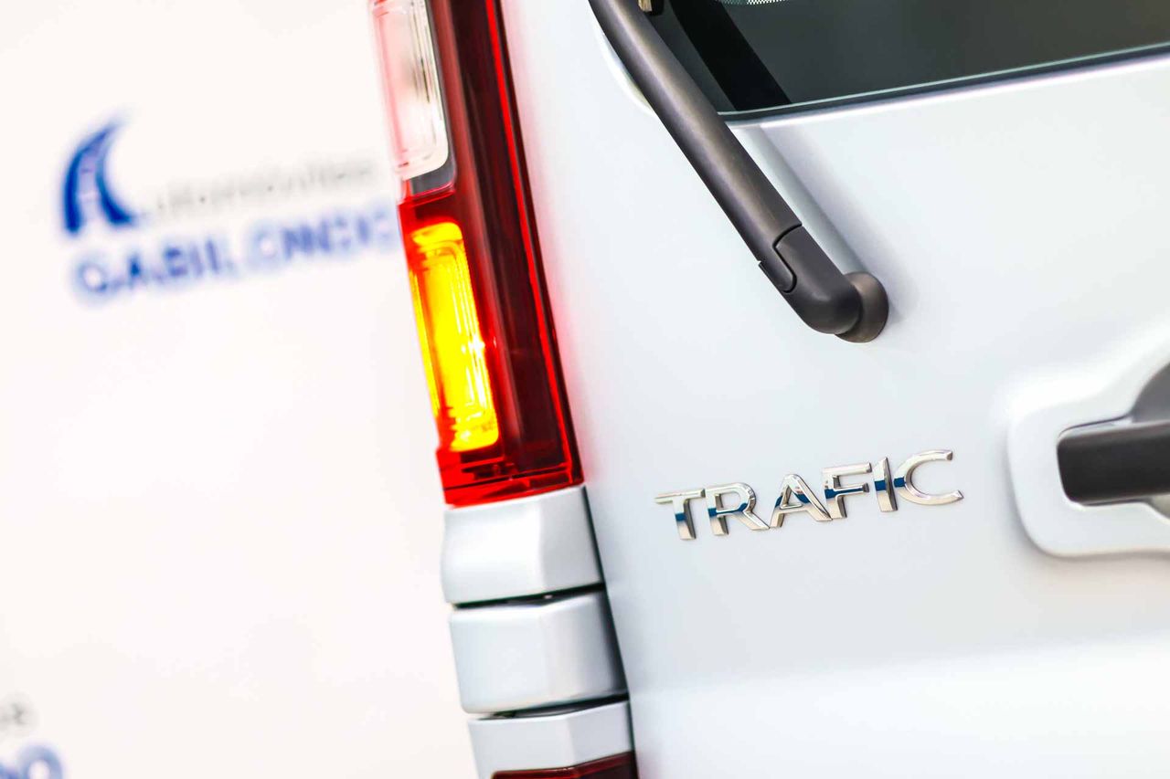 Renault Trafic Equilibre Largo Ene Blue dCi 110kW *9 Plazas* - Foto 12