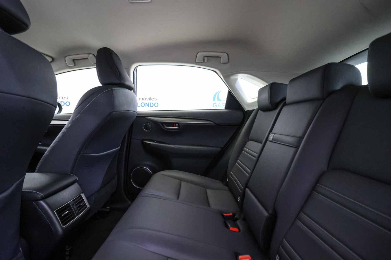 Lexus NX 2.5 300h Business 2WD - Foto 54