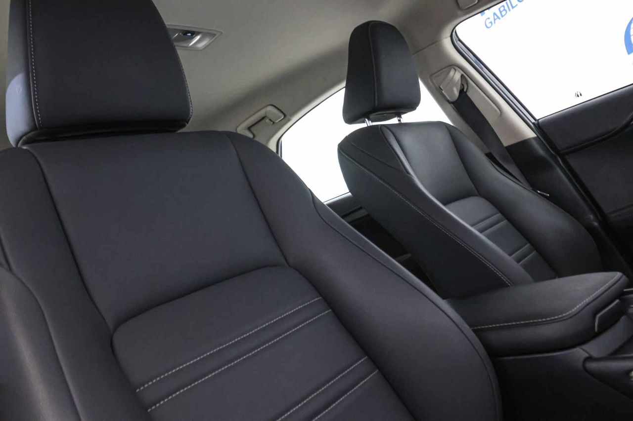 Lexus NX 2.5 300h Business 2WD - Foto 53