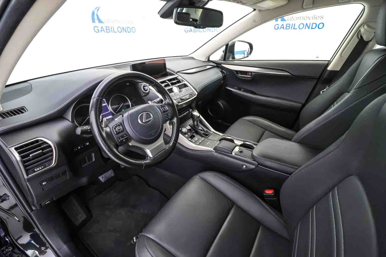 Lexus NX 2.5 300h Business 2WD - Foto 28