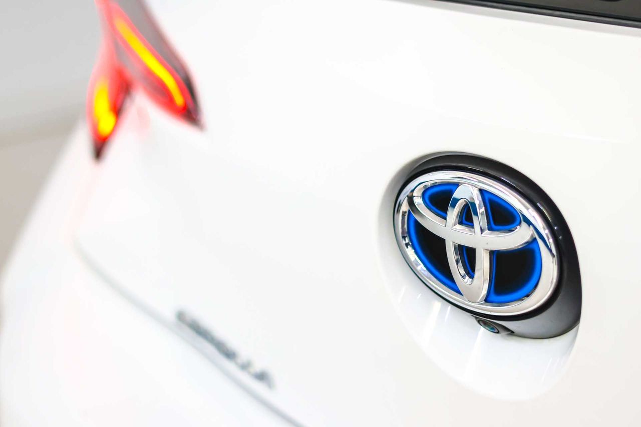 Toyota Corolla 1.8 125H BUSINESS E-CVT - Foto 19