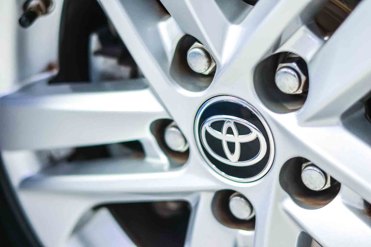 Toyota Corolla 1.8 125H BUSINESS E-CVT - Foto 22