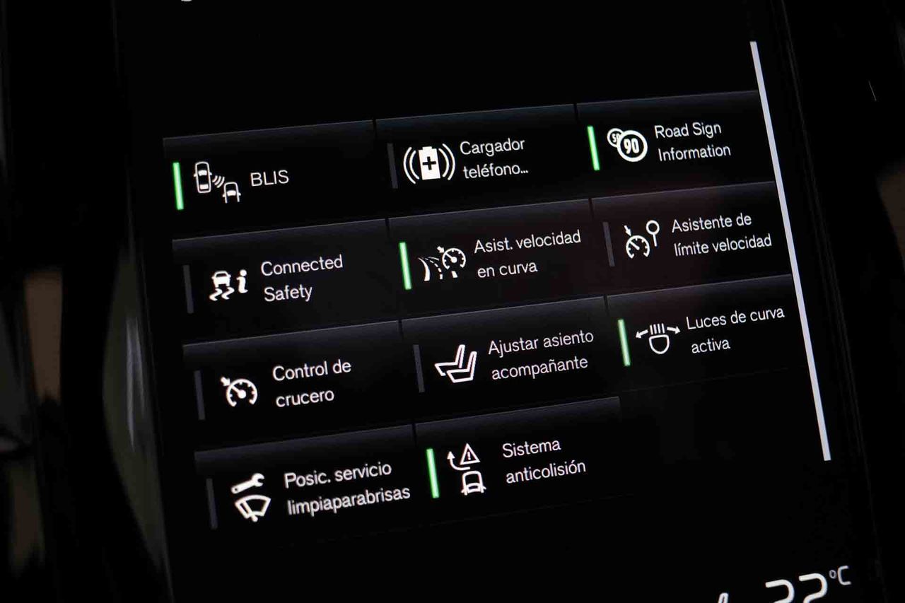 Volvo XC90 2.0 T8 AWD Recharge R-Design Auto **Techo panorámico** 7 Plazas - Foto 71